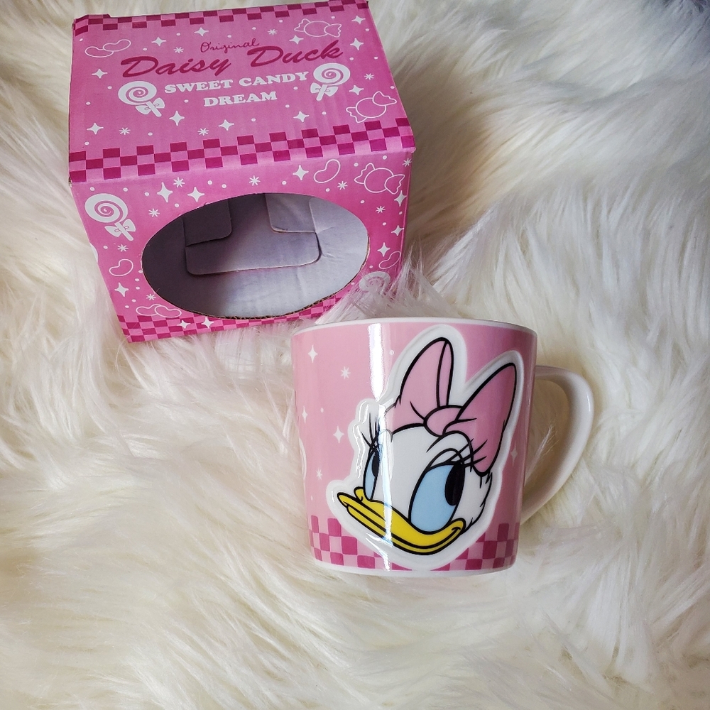 Disney Daisy Duck Pink Coffee Mug - Picture 4 of 4
